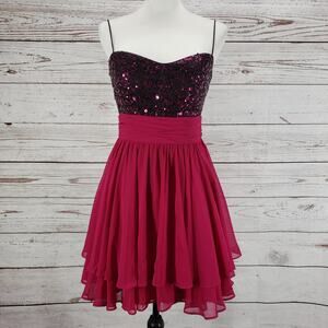 Morgan & Co Women's Magenta Sequin Sweetheart Dress Size 3/4
